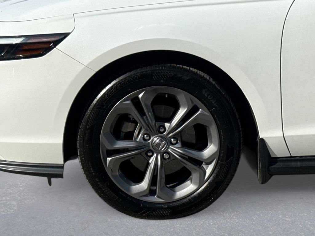Used 2023 Honda Accord EX image 19