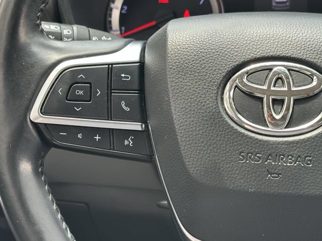 Used 2020 Toyota Highlander LE AWD/4WD image 15
