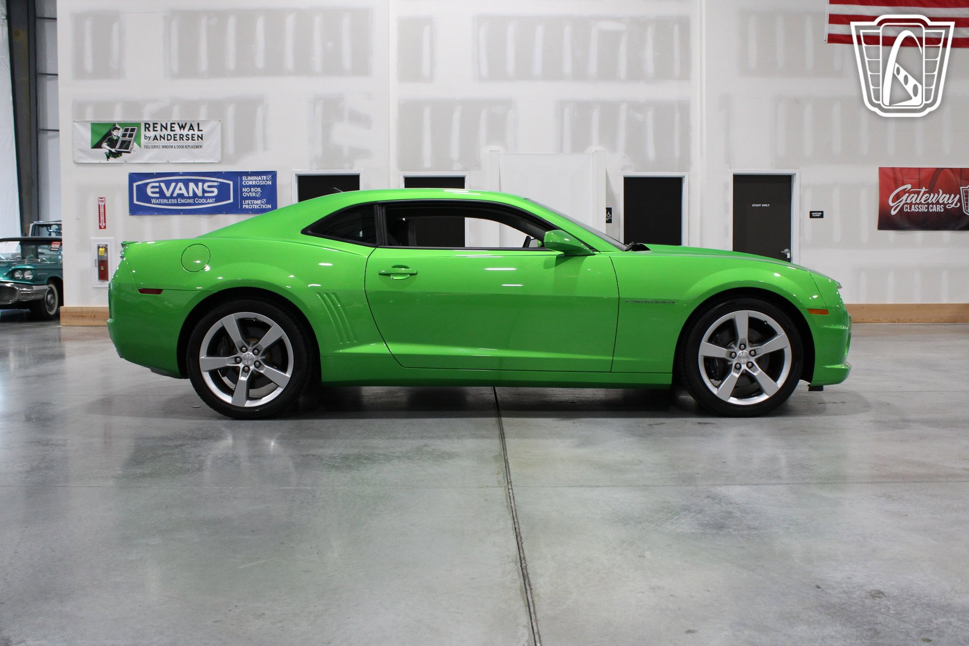 Used 2011 Chevrolet Camaro SS image 25
