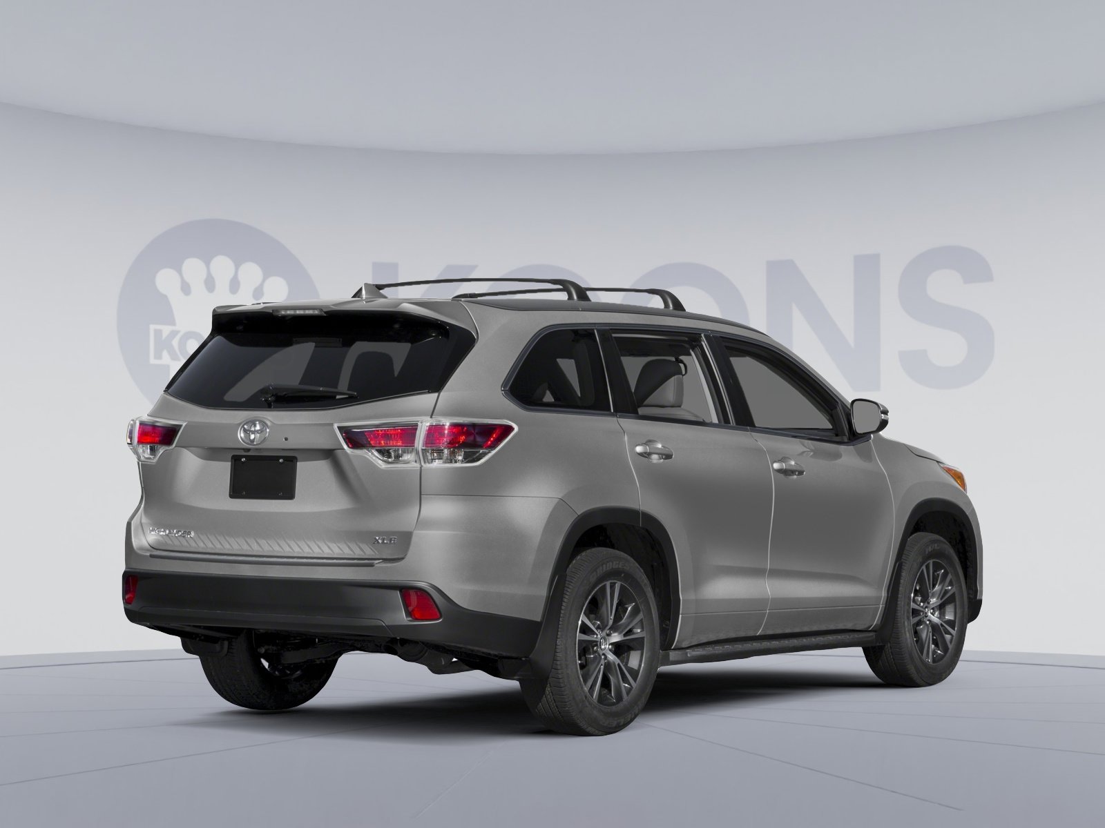 Used 2016 Toyota Highlander XLE AWD/4WD image 2