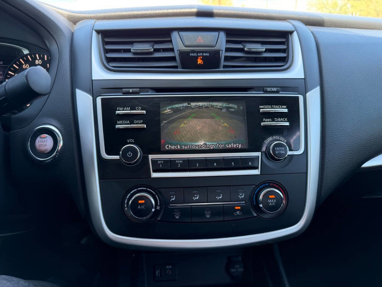 Used 2016 Nissan Altima 2.5 SR w/ LED Appearance Package image 26