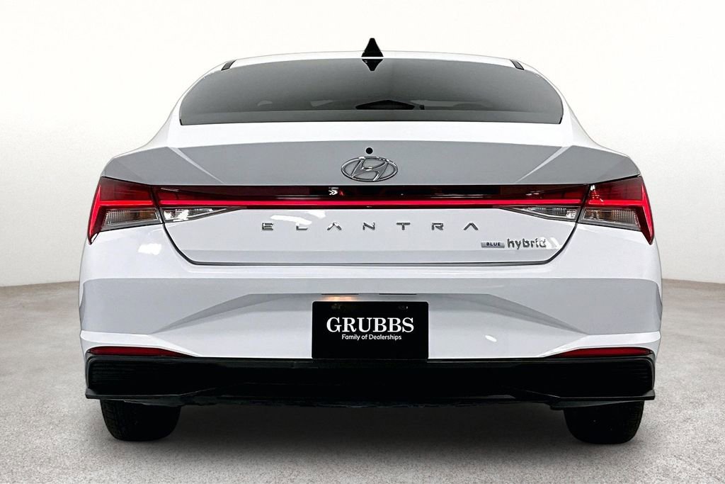 Used 2022 Hyundai Elantra Blue FWD image 6