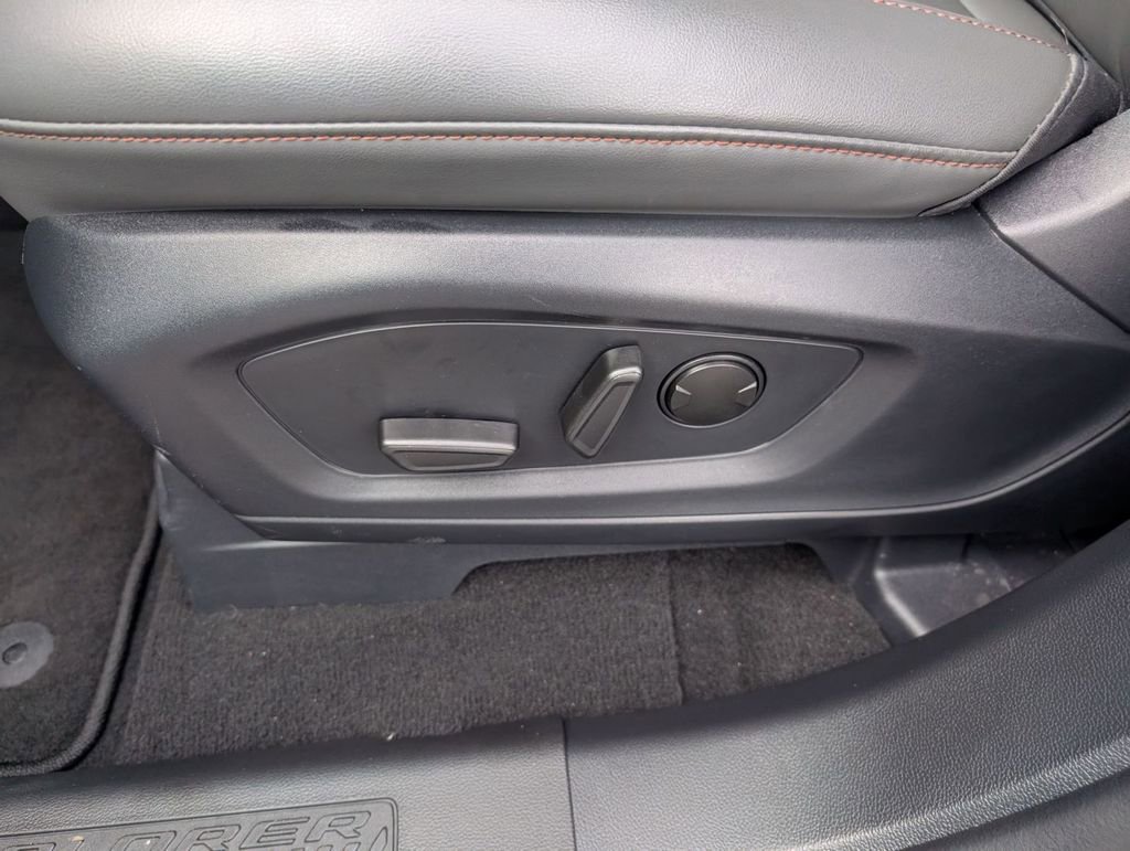 New 2025 Ford Explorer Active w/ Active Comfort Package image 24