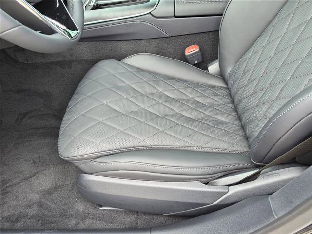 New 2027 Mercedes-Benz E 450 4MATIC Sedan image 4