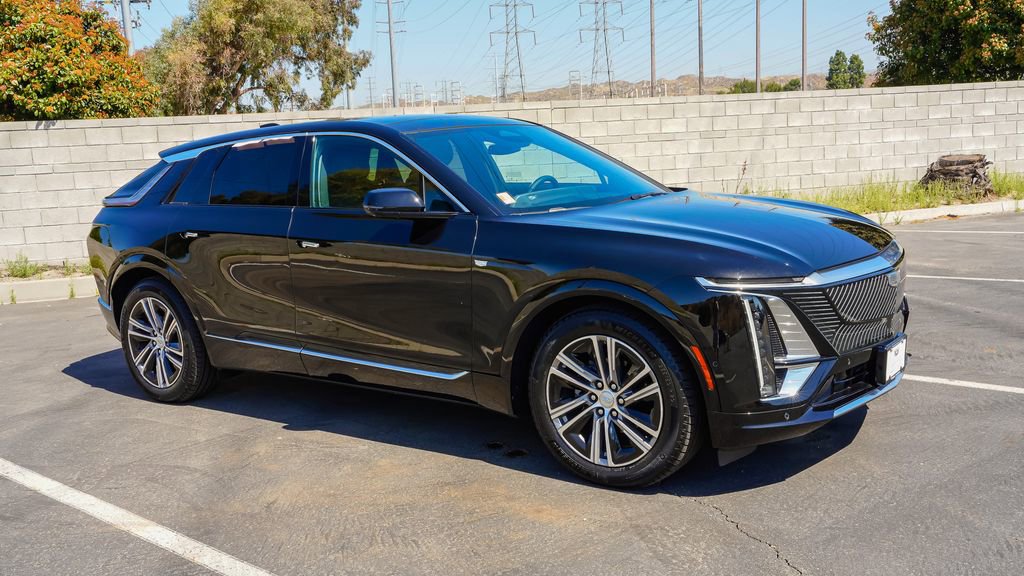 Certified 2024 Cadillac Lyriq Luxury RWD image 6