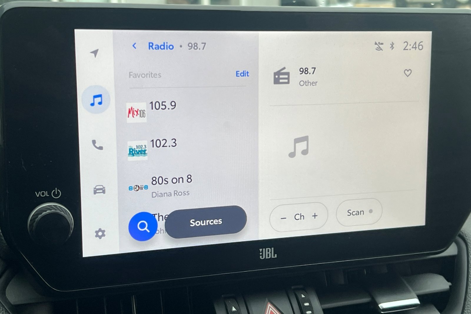 Used 2023 Toyota RAV4 Limited w/ Limited Grade Weather Package image 15