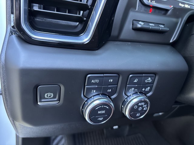 Used 2024 GMC Sierra 2500 Denali Ultimate image 30
