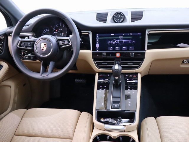 New 2024 Porsche Macan image 17