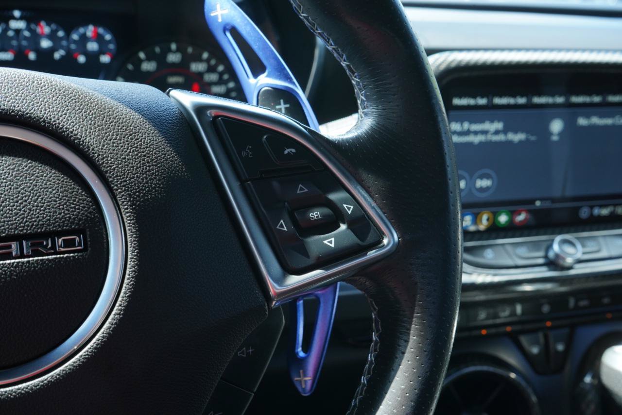 Used 2020 Chevrolet Camaro SS RWD image 26
