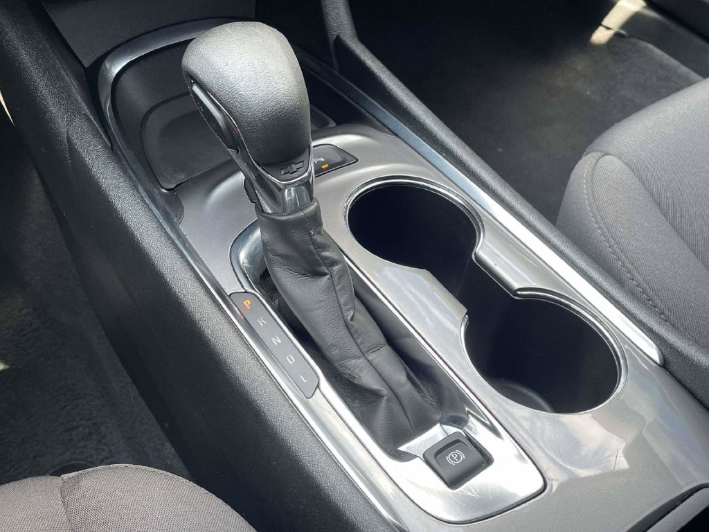 Used 2024 Chevrolet Malibu LT FWD image 21