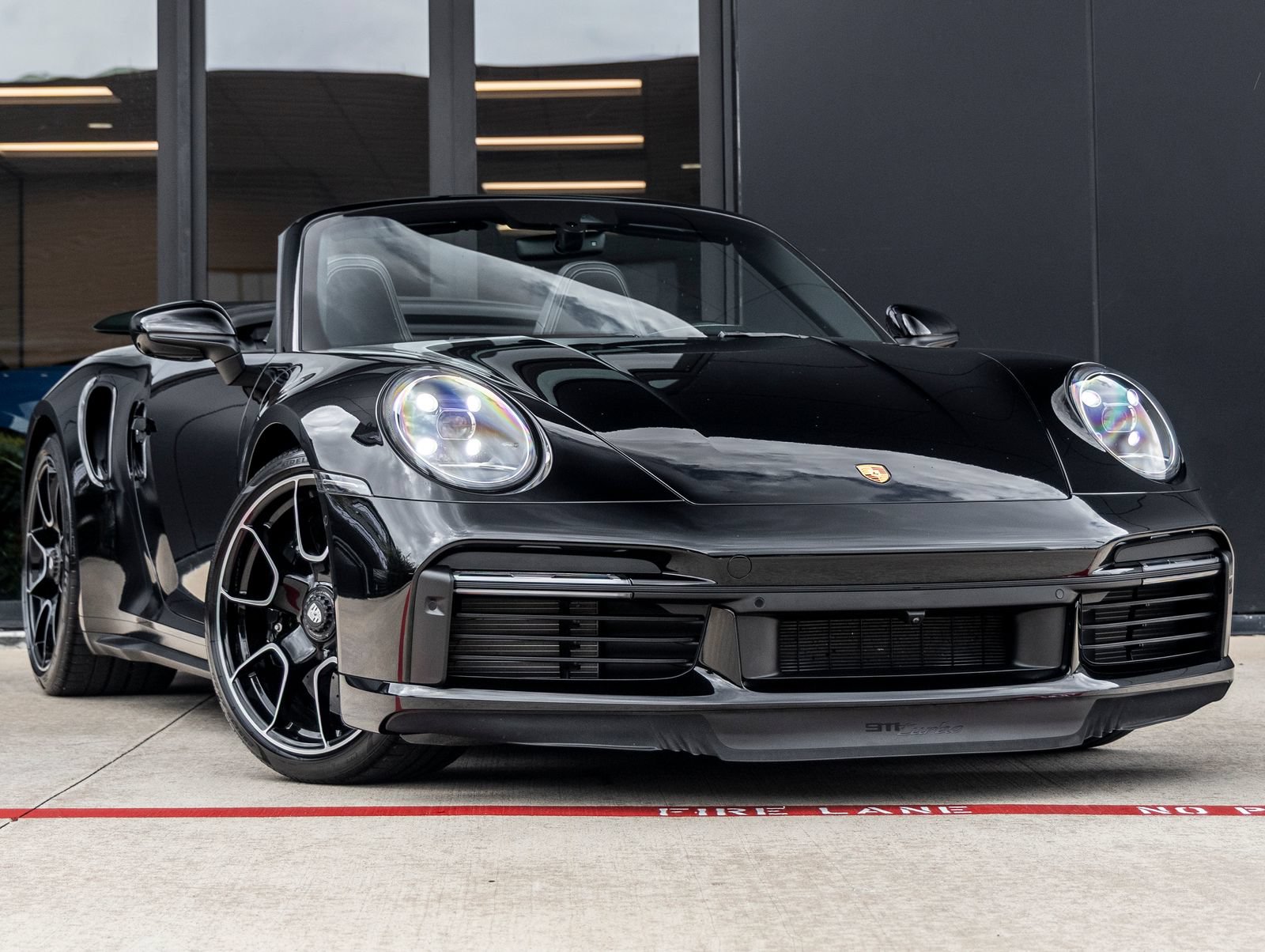 Certified 2024 Porsche 911 Turbo AWD/4WD image 6