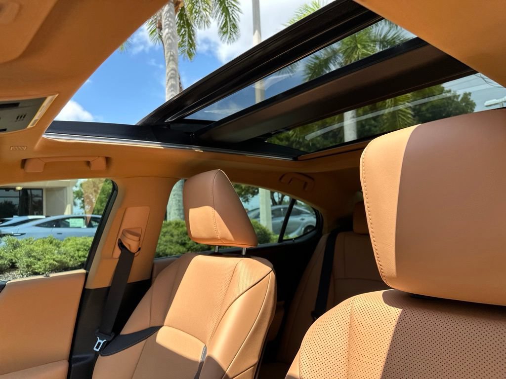 Certified 2023 Lexus ES 350 w/ Premium Package FWD image 15