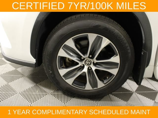 Used 2023 Toyota Highlander XLE AWD/4WD image 29