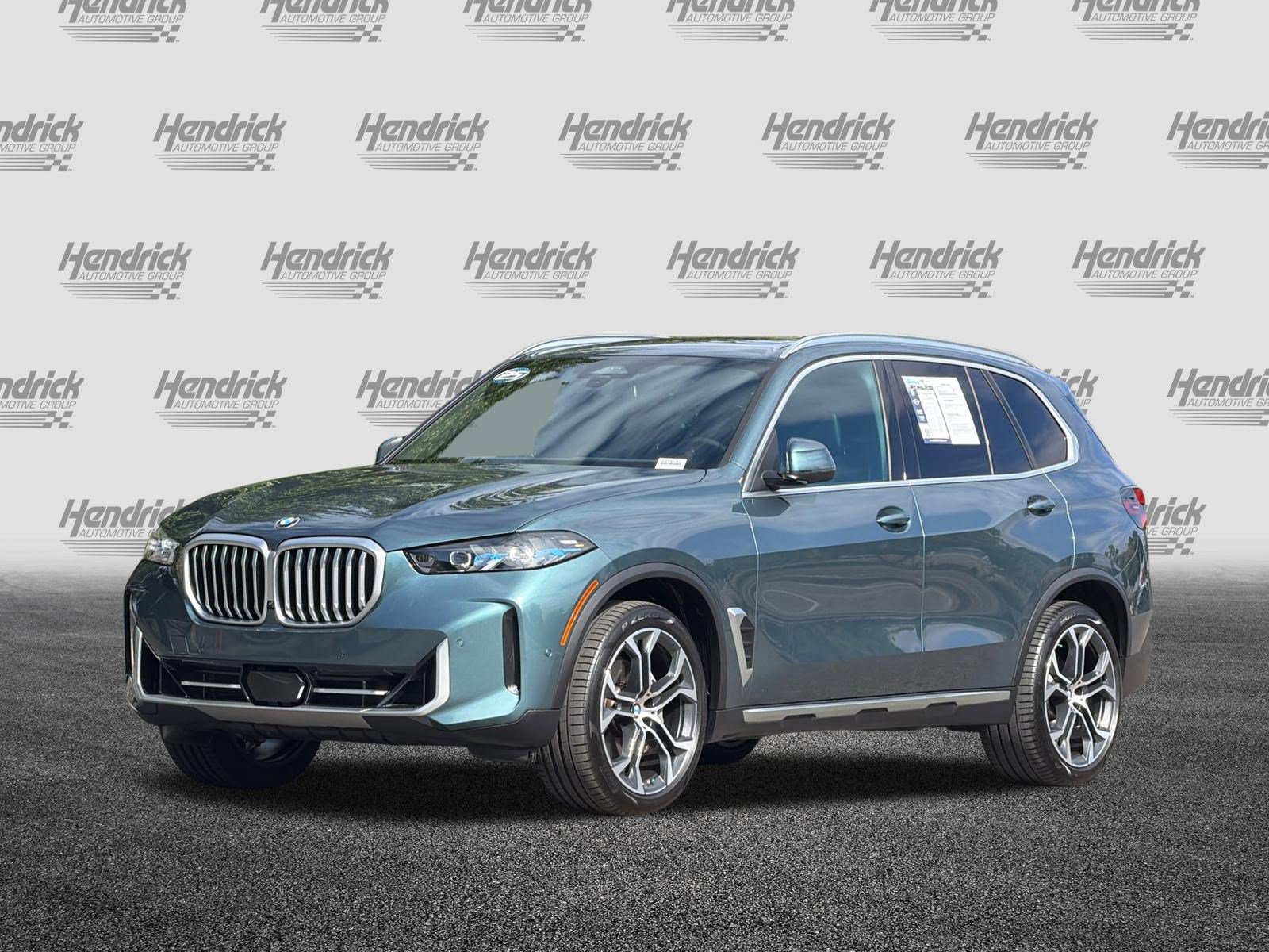 Used 2025 BMW X5 xDrive40i w/ Premium Package AWD/4WD image 9