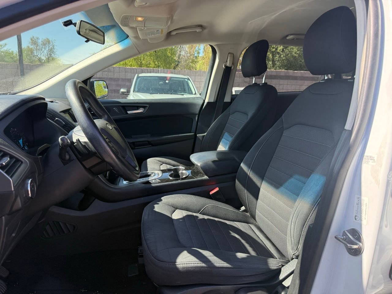 Used 2015 Ford Edge SE FWD image 12