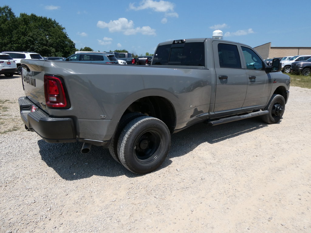 New 2026 RAM 3500 Tradesman AWD/4WD image 5