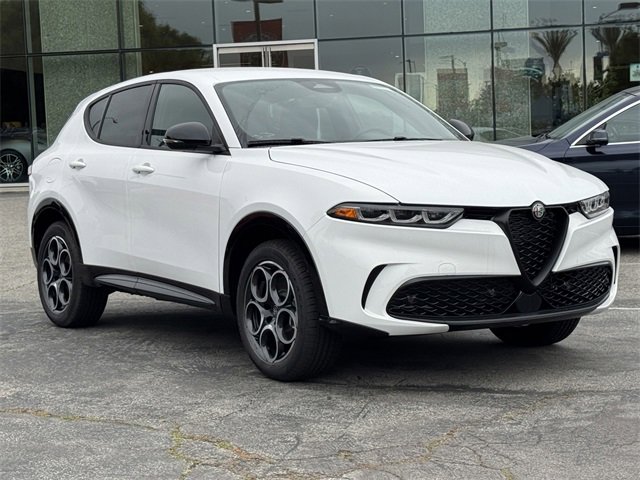 New 2025 Alfa Romeo Tonale image 1