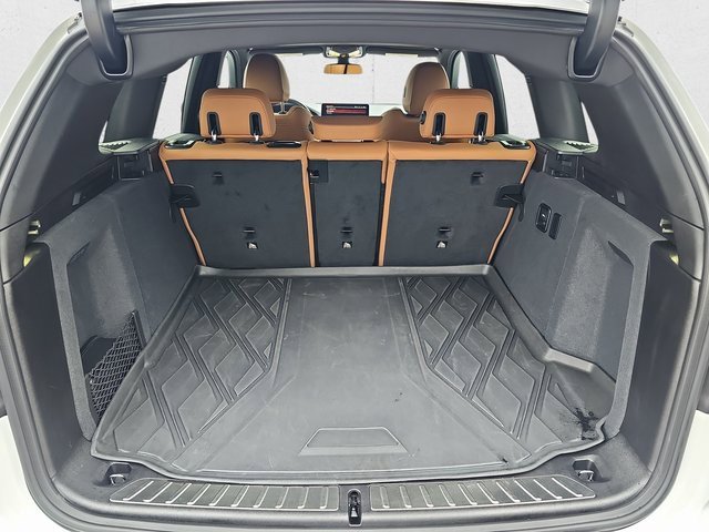 Used 2024 BMW X3 M40i w/ Premium Package image 12