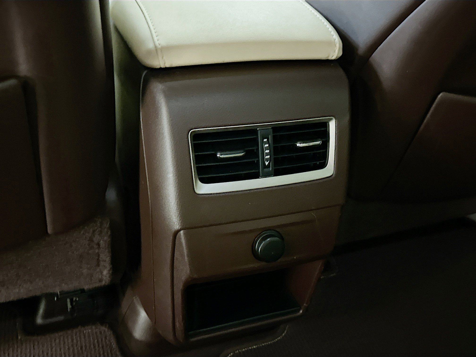 Used 2016 Lexus RX 450h AWD w/ Cold Weather Package image 29