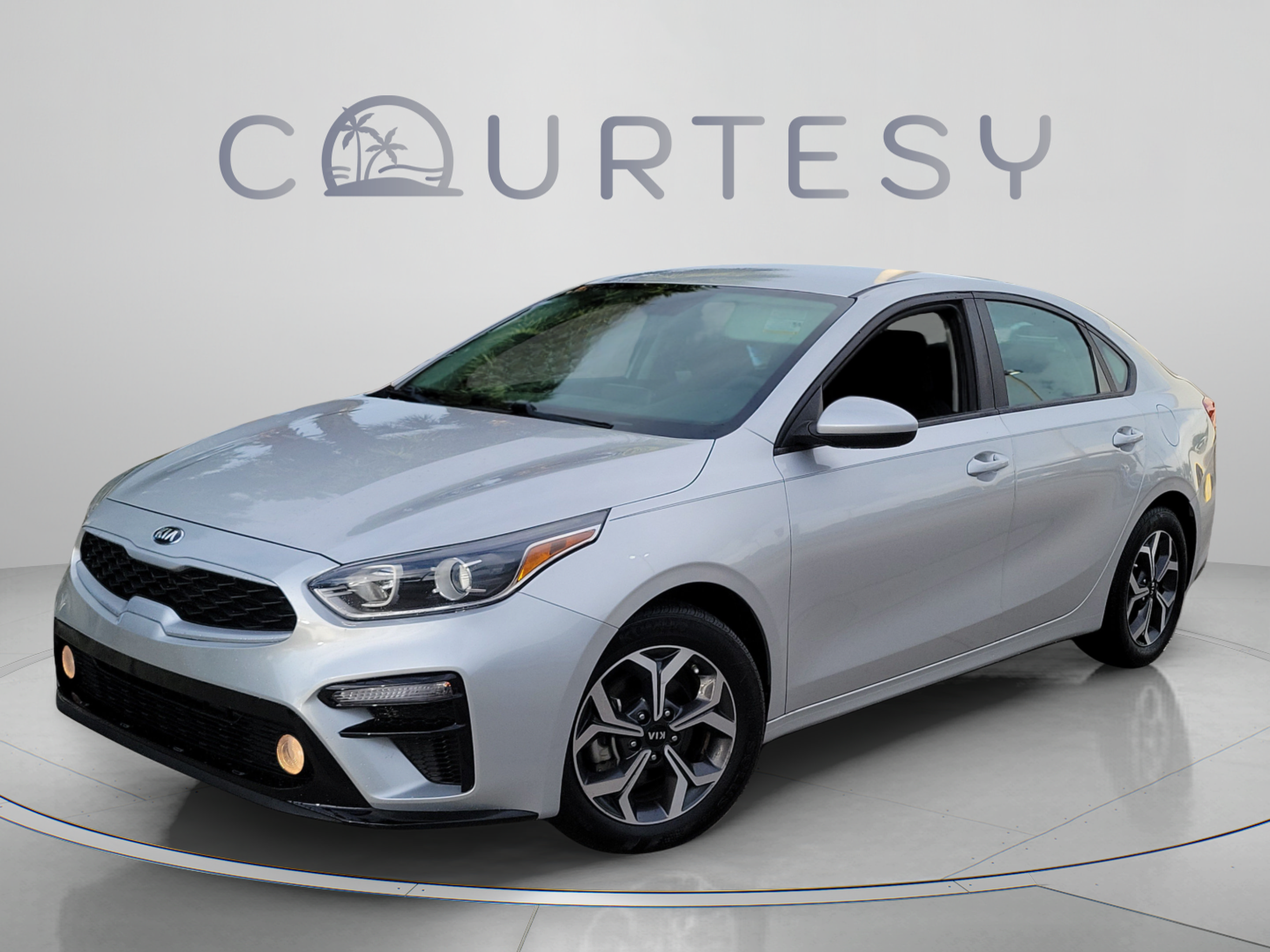 Used 2019 Kia Forte LXS FWD image 1