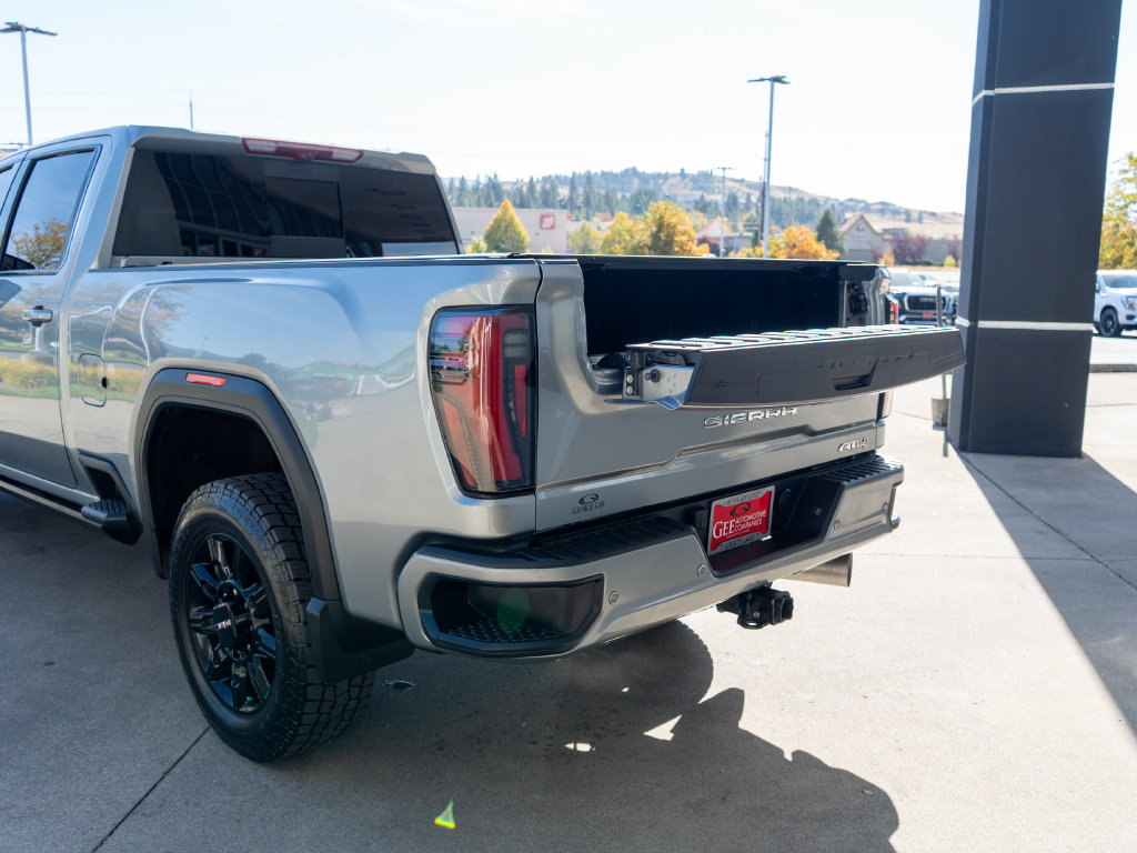 Used 2024 GMC Sierra 2500 AT4 w/ AT4 Premium Plus Package AWD/4WD image 35
