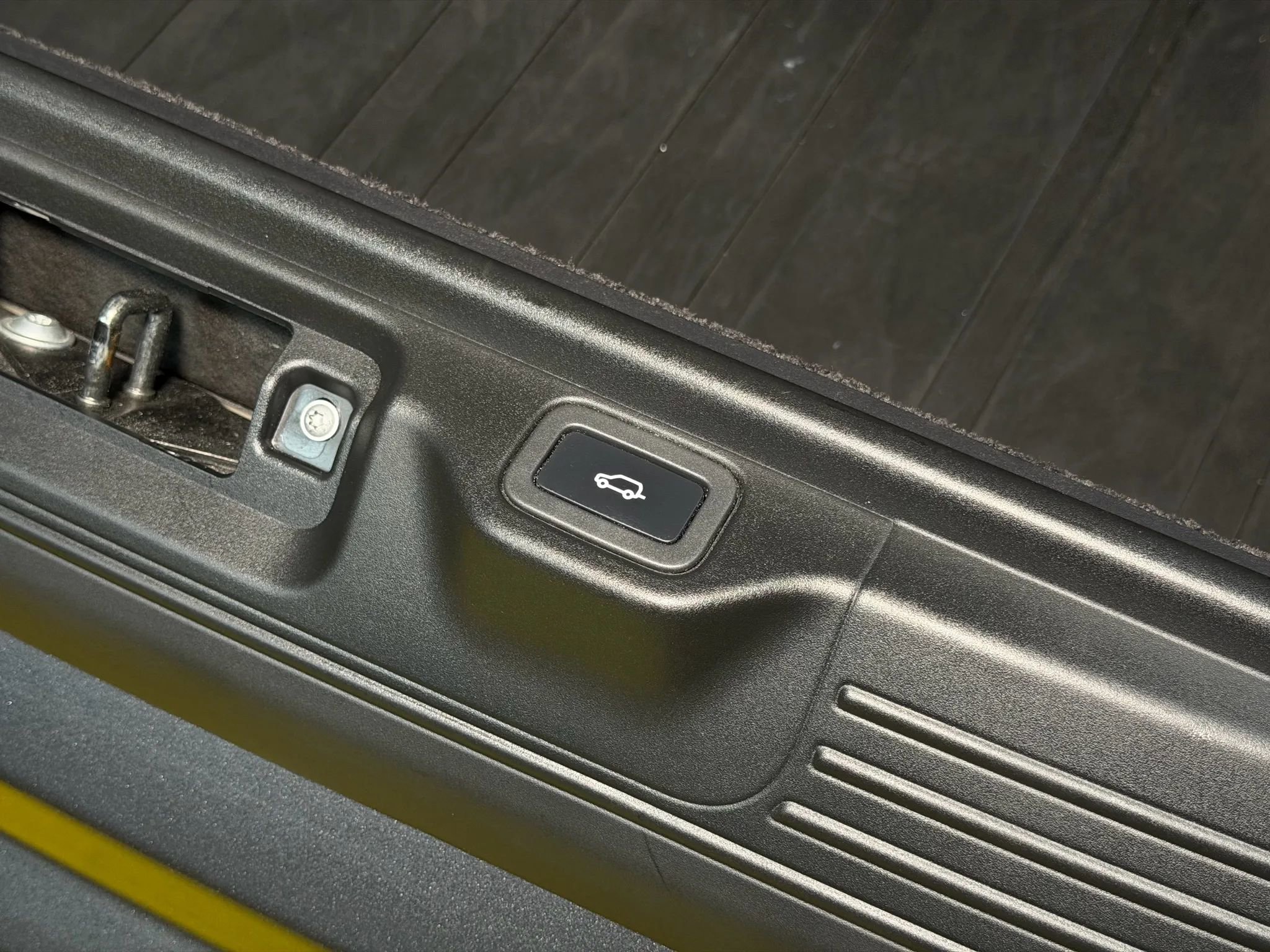 Used 2014 Land Rover Range Rover Supercharged image 15