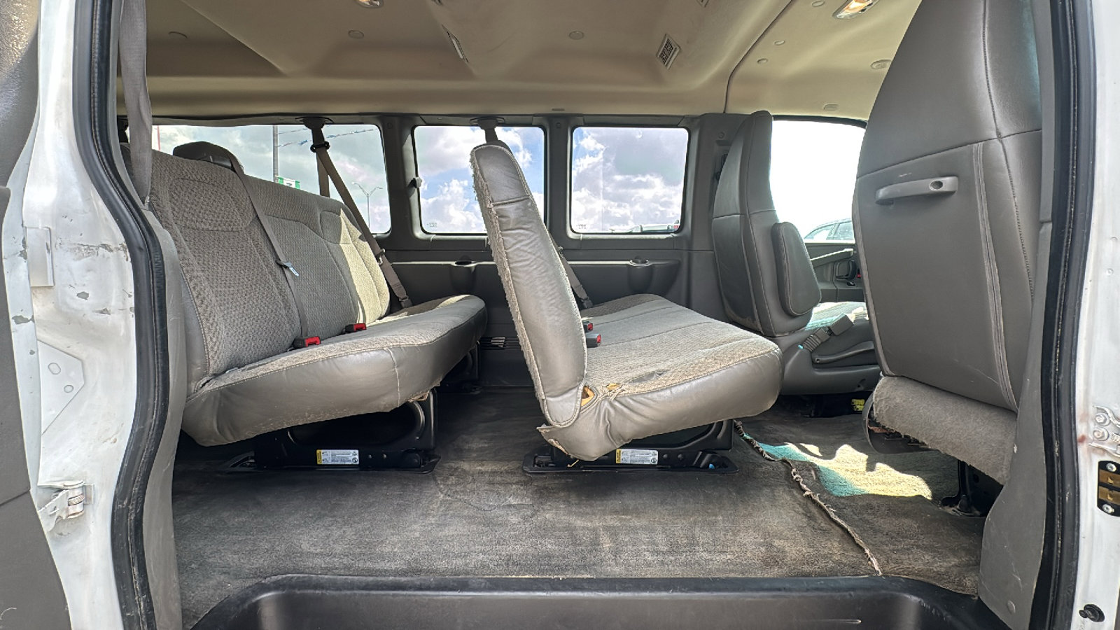 Used 2018 Chevrolet Express 3500 LT w/ LT Preferred Equipment Group image 14