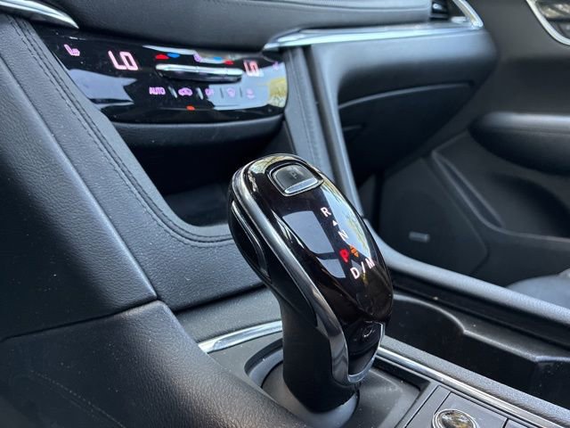 Used 2020 Cadillac XT5 Premium Luxury AWD/4WD image 32