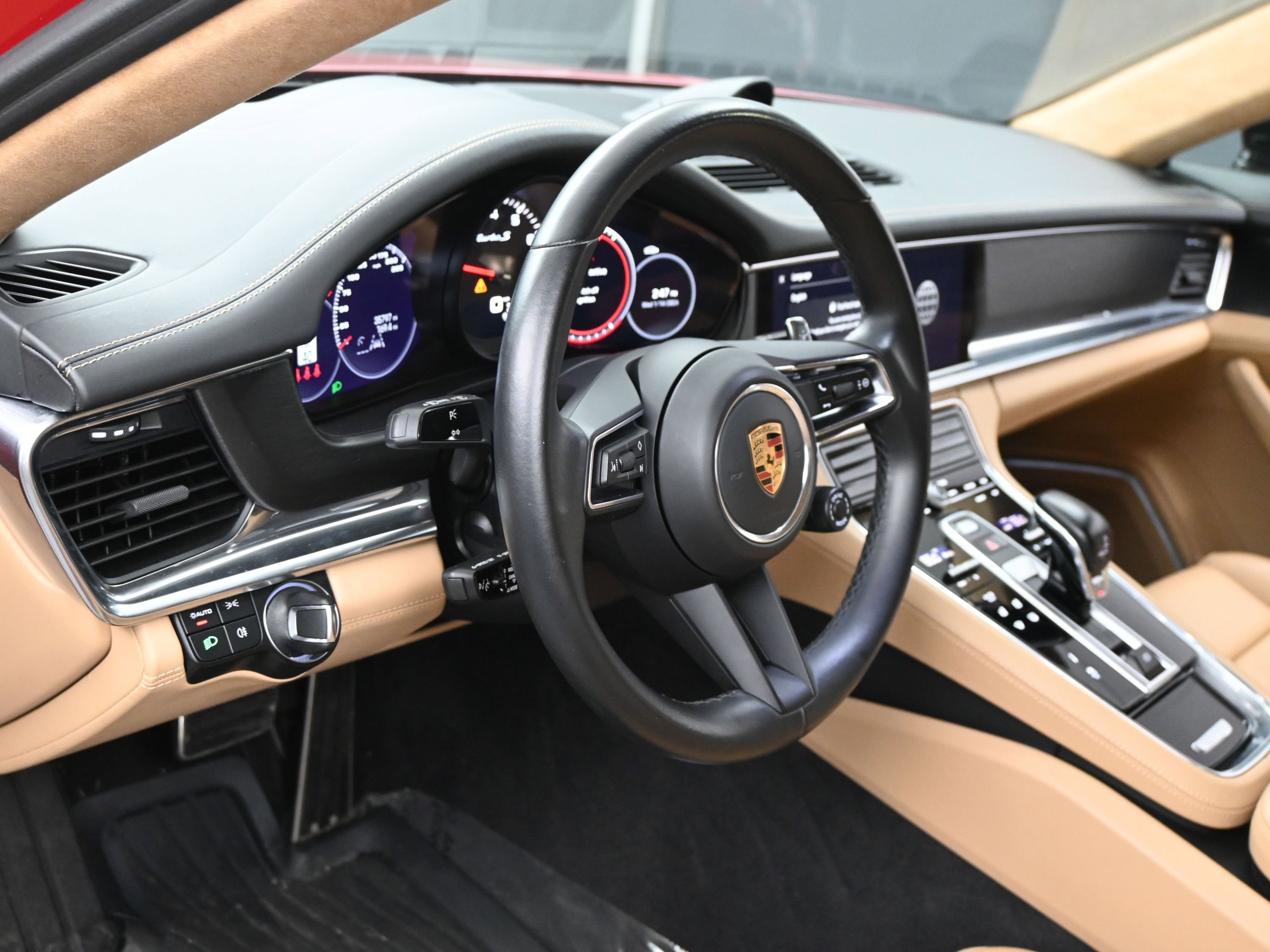 Certified 2023 Porsche Panamera Turbo S image 5