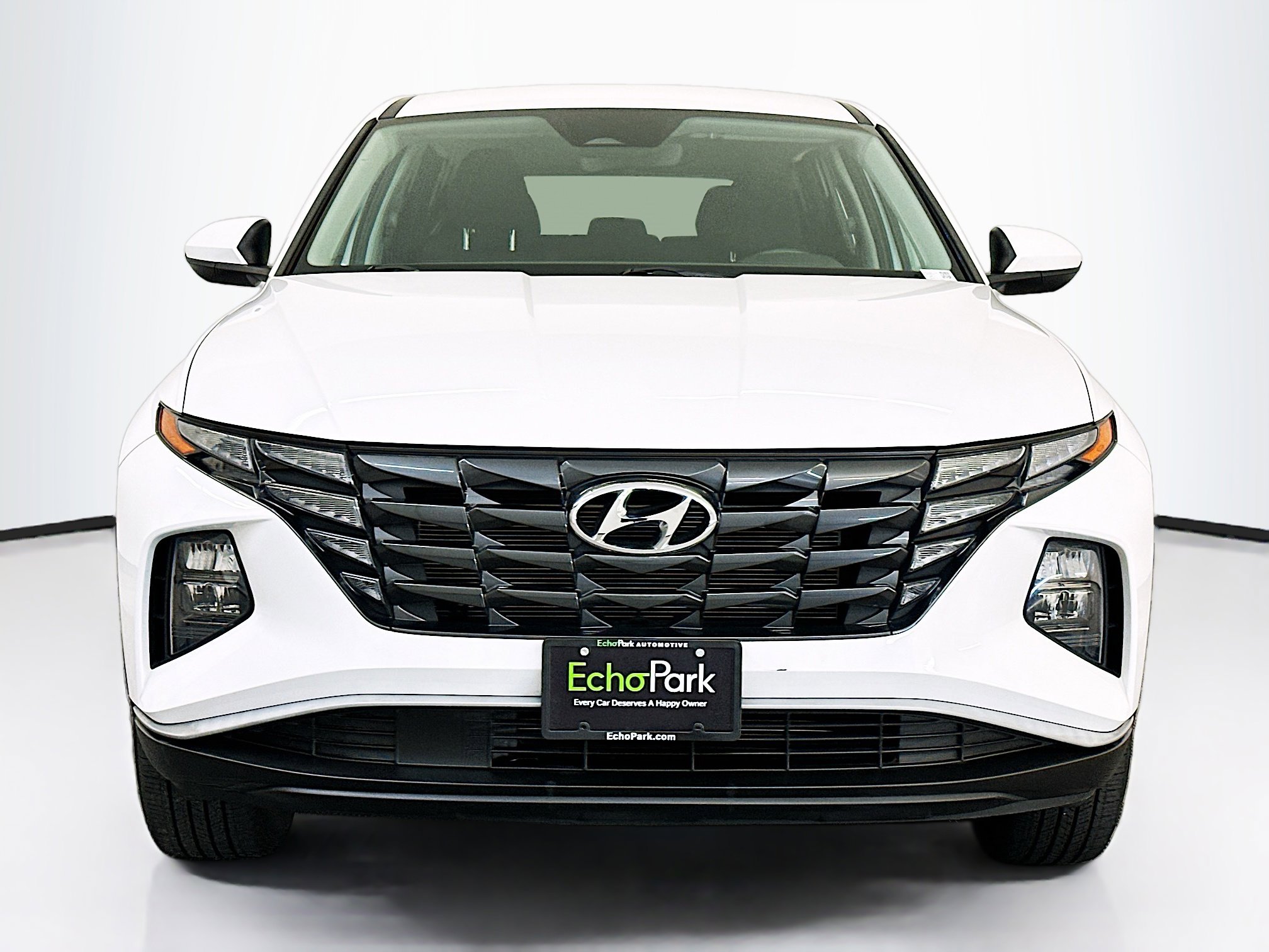 Used 2023 Hyundai Tucson SE image 2