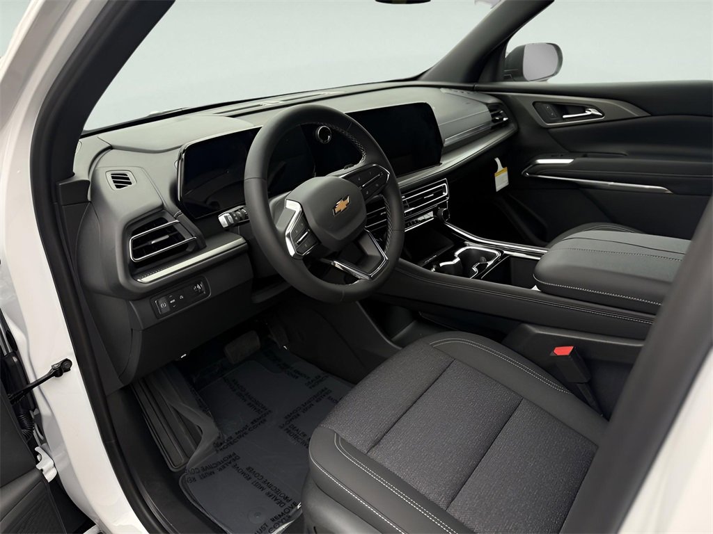 New 2026 Chevrolet Traverse LT image 17