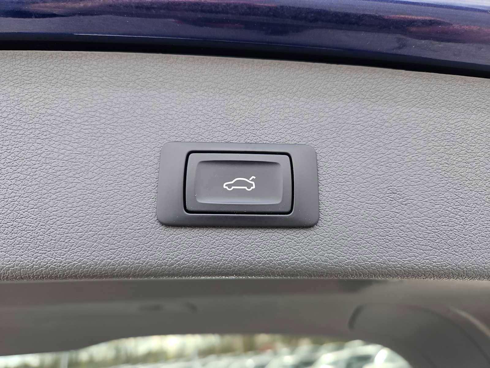 Used 2016 Audi Q5 2.0T Premium Plus w/ Technology Package AWD/4WD image 22