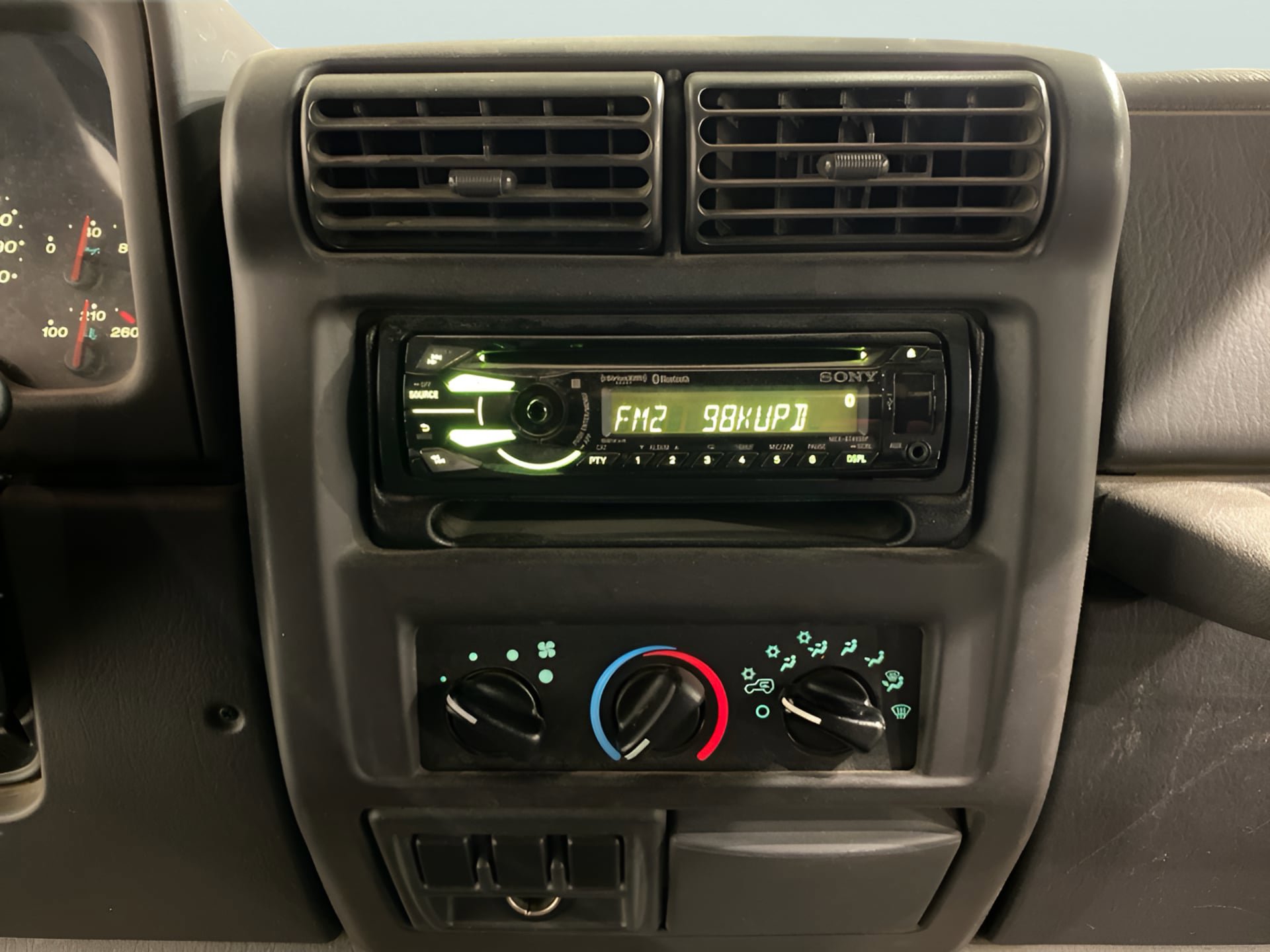 Used 2002 Jeep Wrangler Sport AWD/4WD image 13