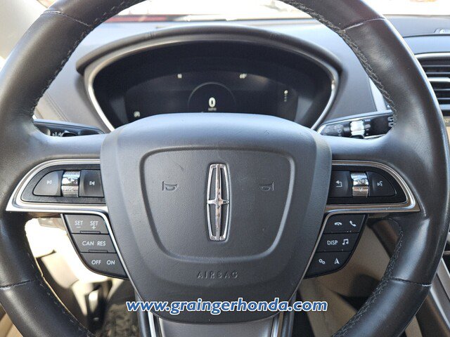 Used 2019 Lincoln Nautilus Select w/ Cargo Utility Package FWD image 18