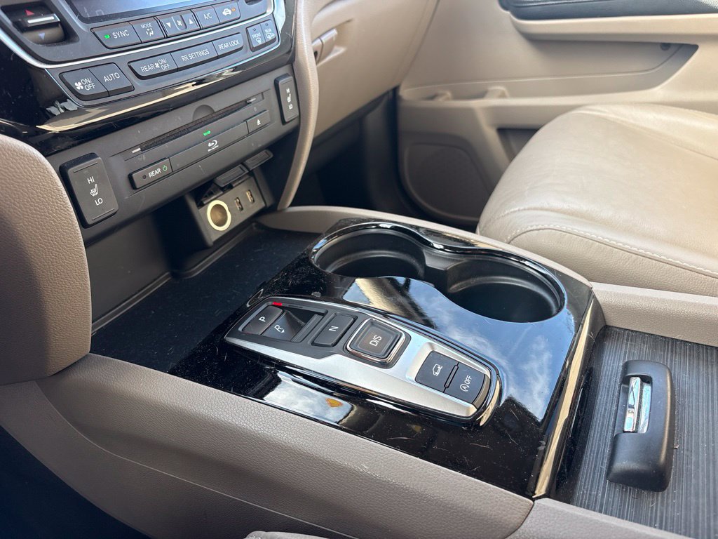 Used 2017 Honda Pilot Touring image 30