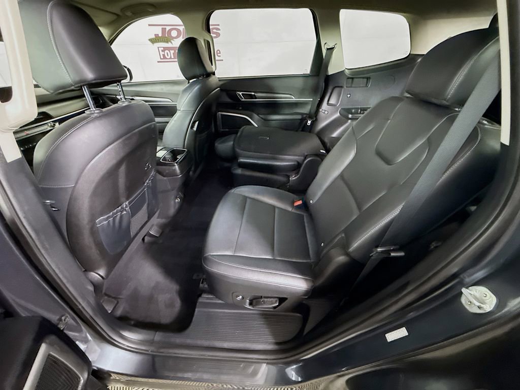 Used 2022 Kia Telluride S image 29