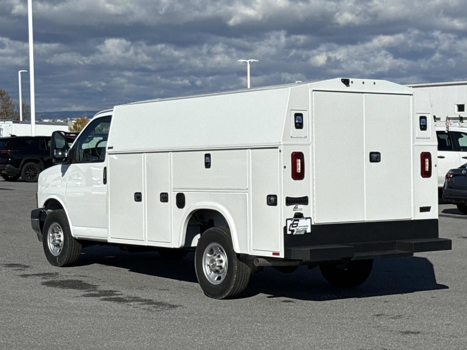 New 2025 Chevrolet Express 3500 w/ Power Convenience Package image 15