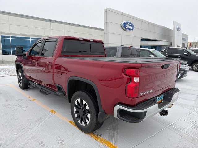 Used 2020 Chevrolet Silverado 2500 LT w/ Convenience Package image 5