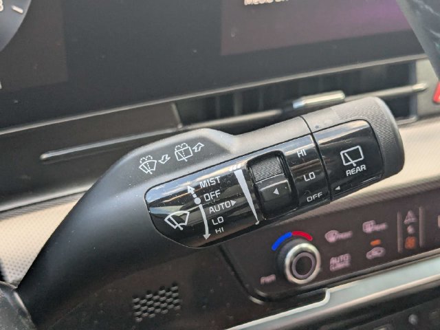 Certified 2024 Kia Sportage SX AWD/4WD image 30