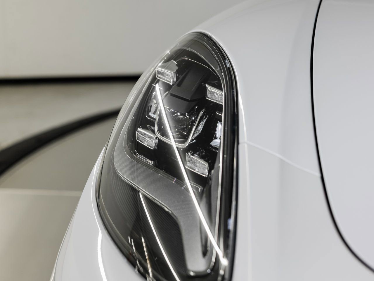 Certified 2023 Porsche Panamera Platinum Edition image 13