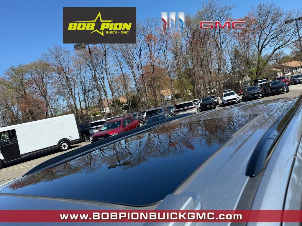 Used 2025 Chevrolet Tahoe Z71 w/ Z71 Off-Road Package AWD/4WD image 6