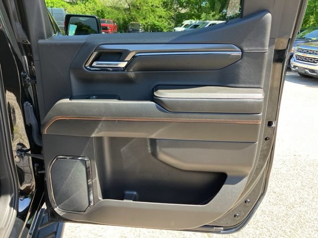 Used 2024 GMC Sierra 1500 AT4 w/ Technology Package AWD/4WD image 14