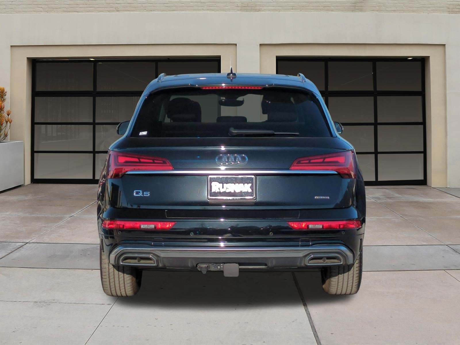 Used 2023 Audi Q5 2.0T Premium Plus w/ Premium Plus Package AWD/4WD image 5