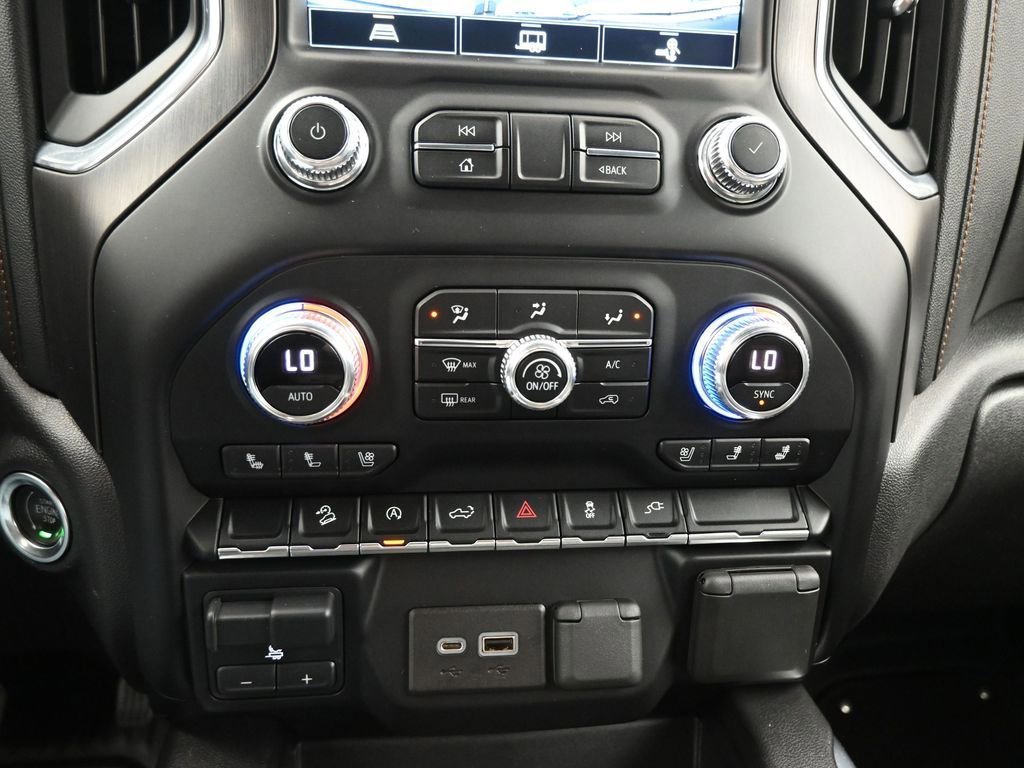 Used 2021 GMC Sierra 1500 AT4 AWD/4WD image 17