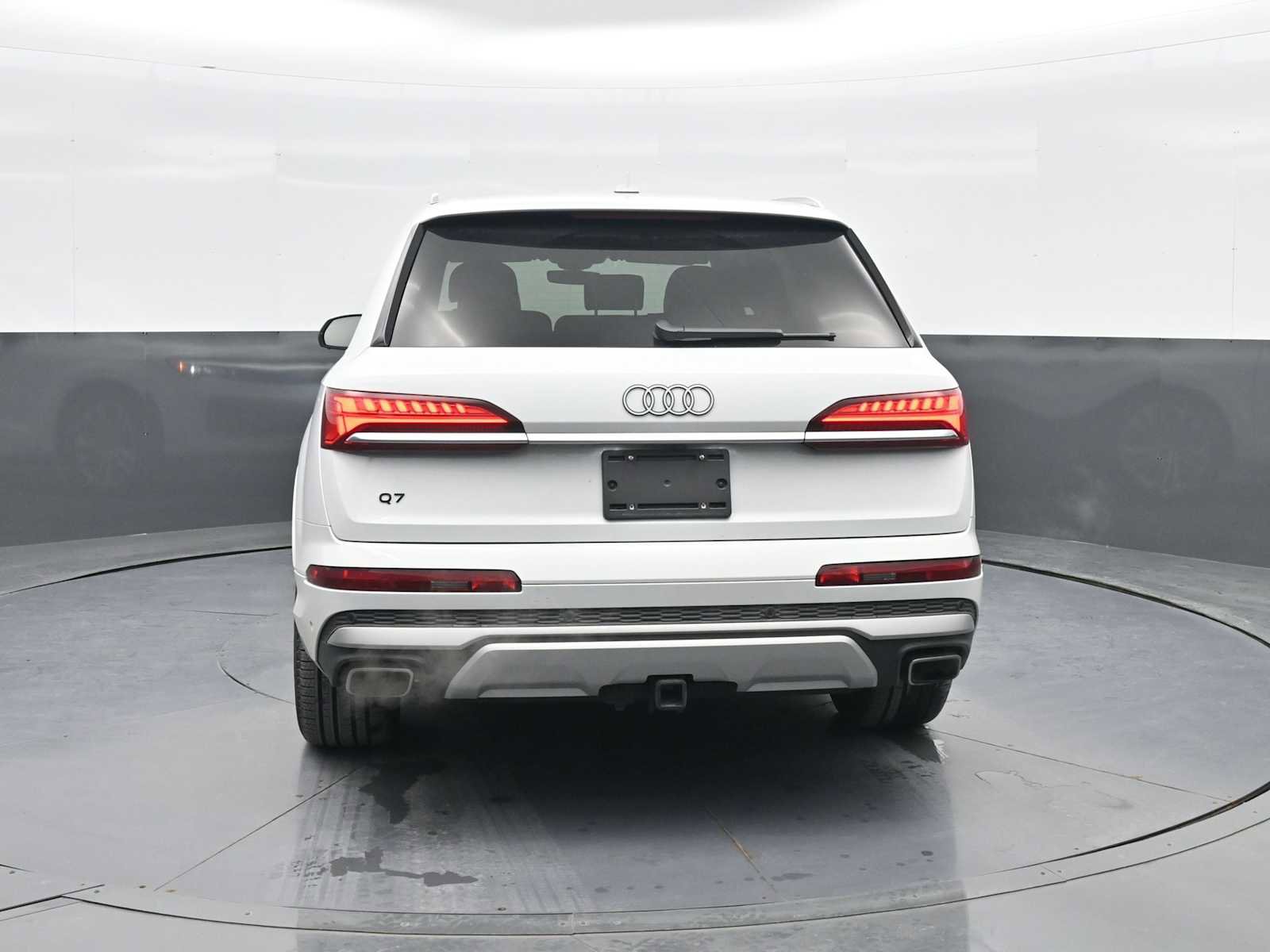 Used 2025 Audi Q7 3.0T Prestige w/ Prestige Package image 6