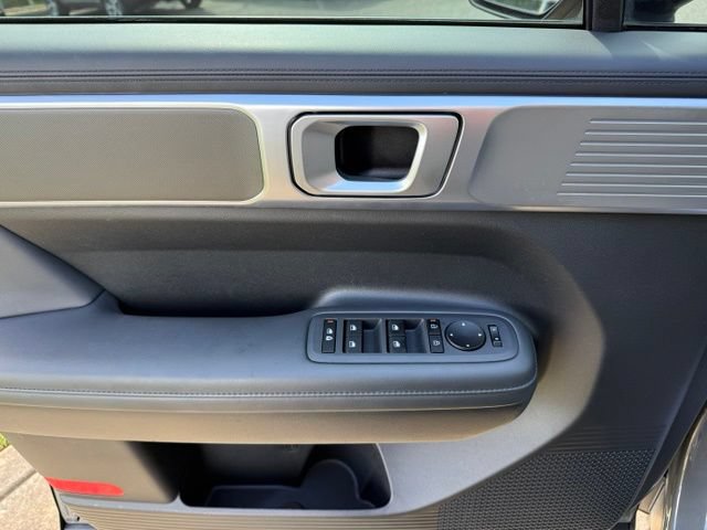 Used 2025 Hyundai Santa Fe SEL w/ Tow & Go Package FWD image 15
