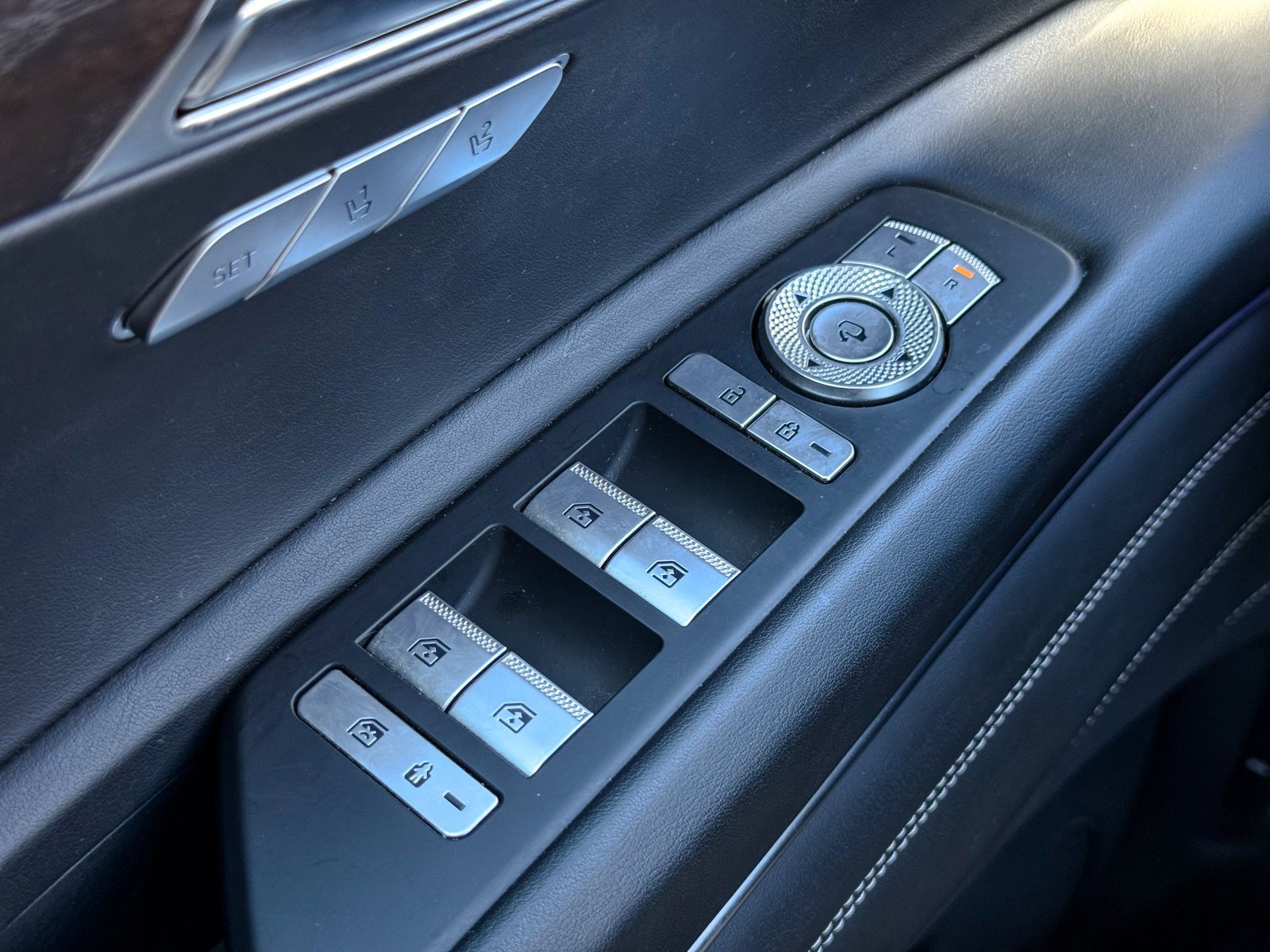 Used 2021 Genesis GV80 2.5T image 32