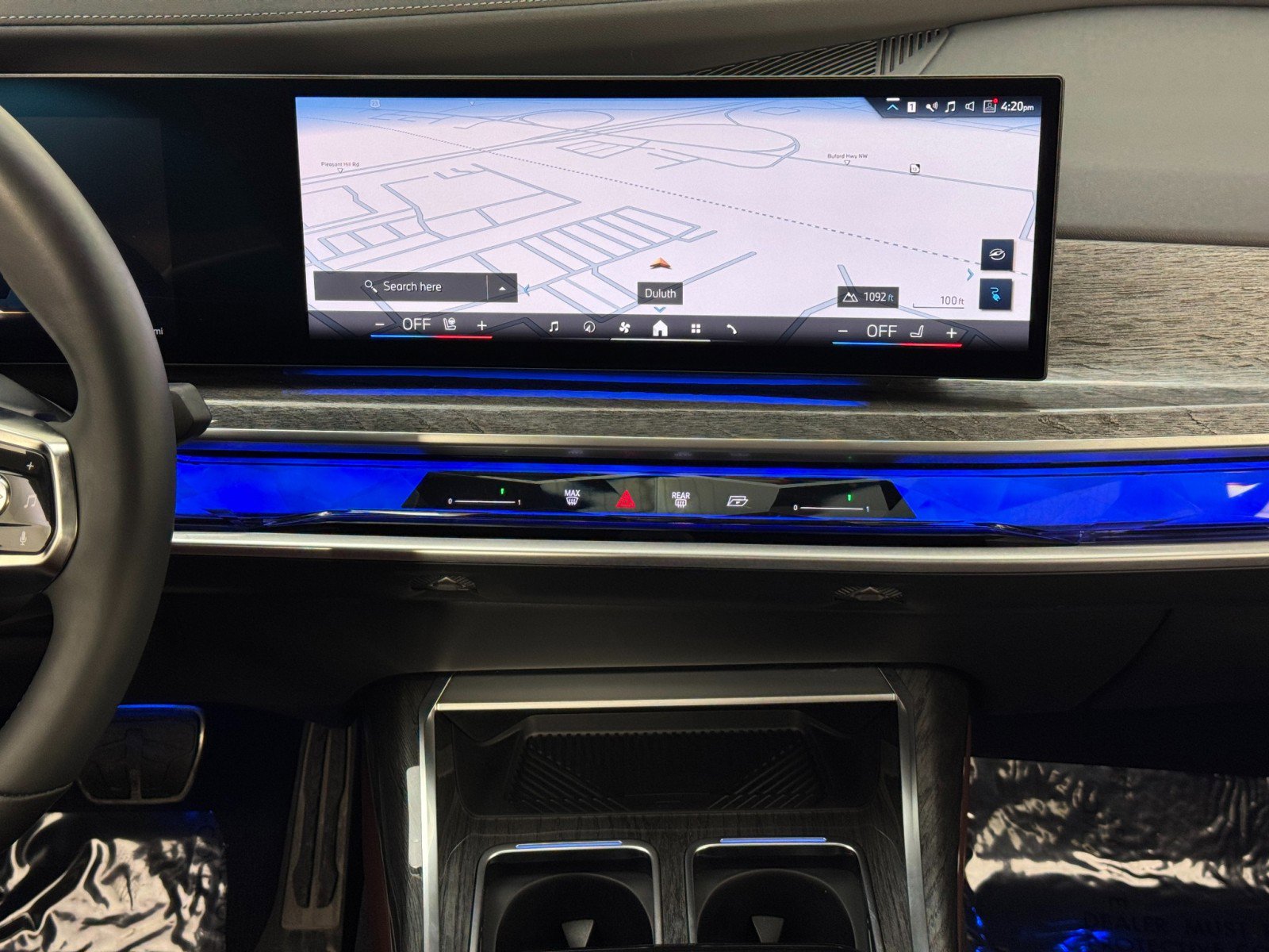 Used 2024 BMW i7 xDrive60 image 25