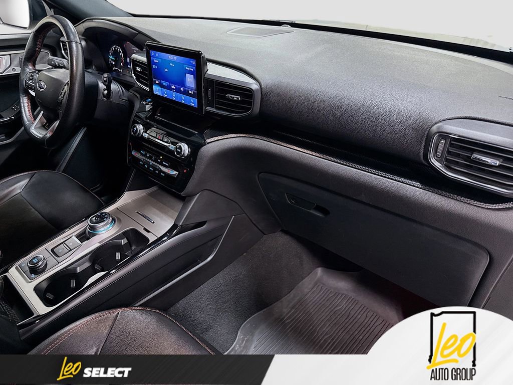 Used 2023 Ford Explorer ST-Line w/ Class IV Trailer Tow Package image 32