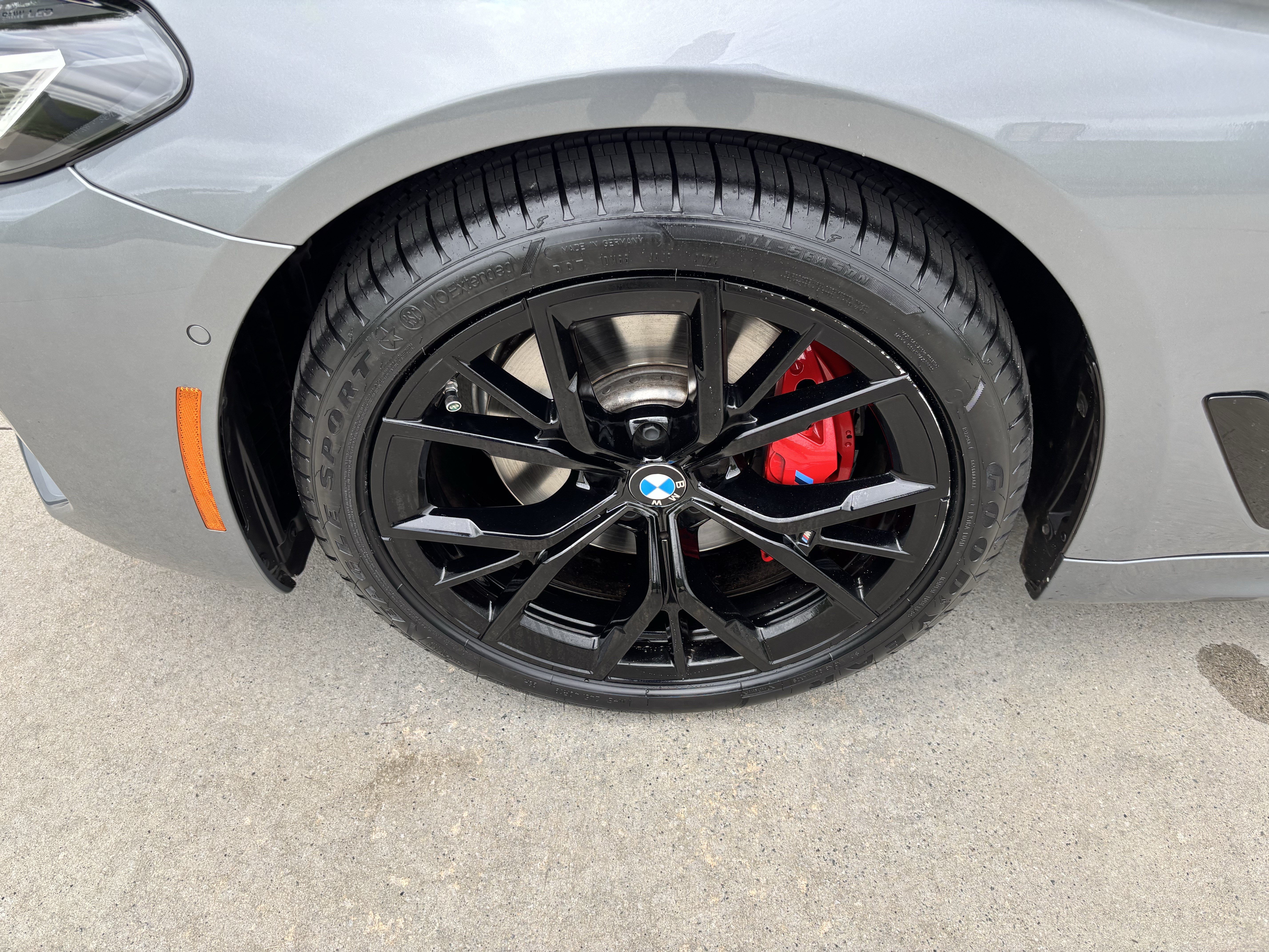 Certified 2023 BMW 530i xDrive w/ M Sport Package AWD/4WD image 13